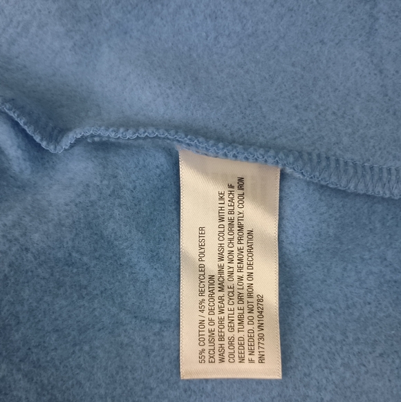 NWT Ava & Viv Blue Pullover Cozy Fleece Lined Sweatshirt with Red Heart Size 2X - Picture 5 of 7